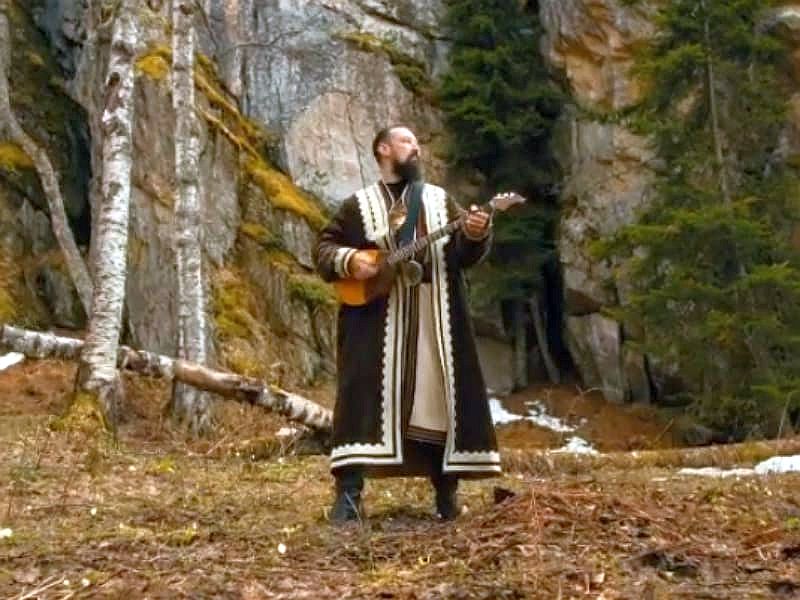 Скриншот видео с официальной группы Ay Yola В контакте
